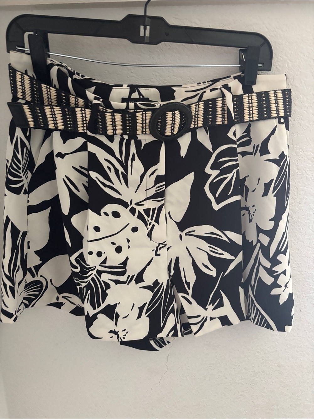 Express Black & White High Waist Floral Shorts with Belt